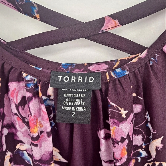 💜 2/$36 💜Torrid Plum Floral Cami w/Crisscross Back 2x - Picture 4 of 12